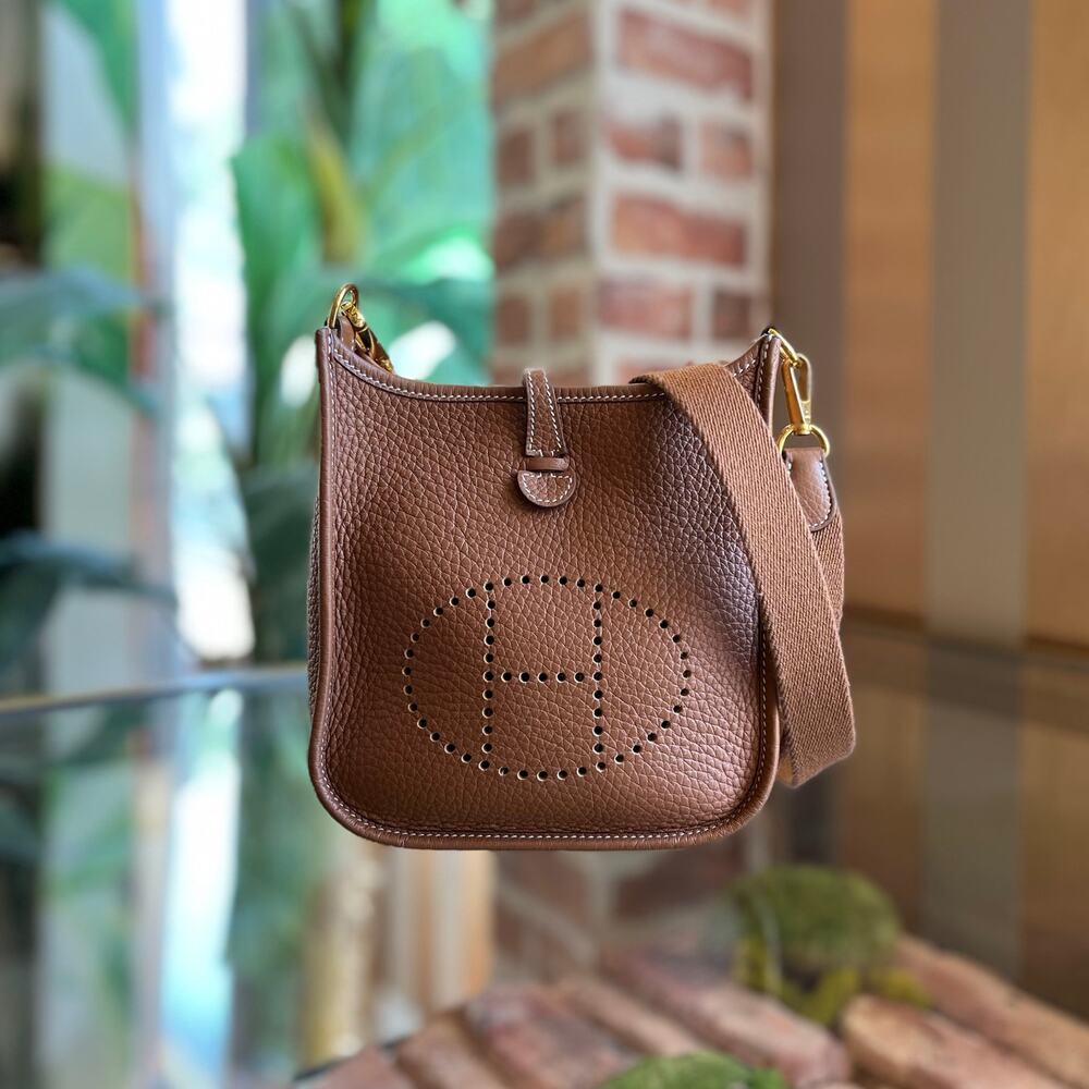 HERMÈS Evelyne TPM Gold Taurillon Clemence Leather Crossbody Bag